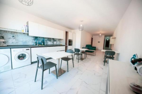 Go Exchange, Block D, Apt 6 Entire Unit